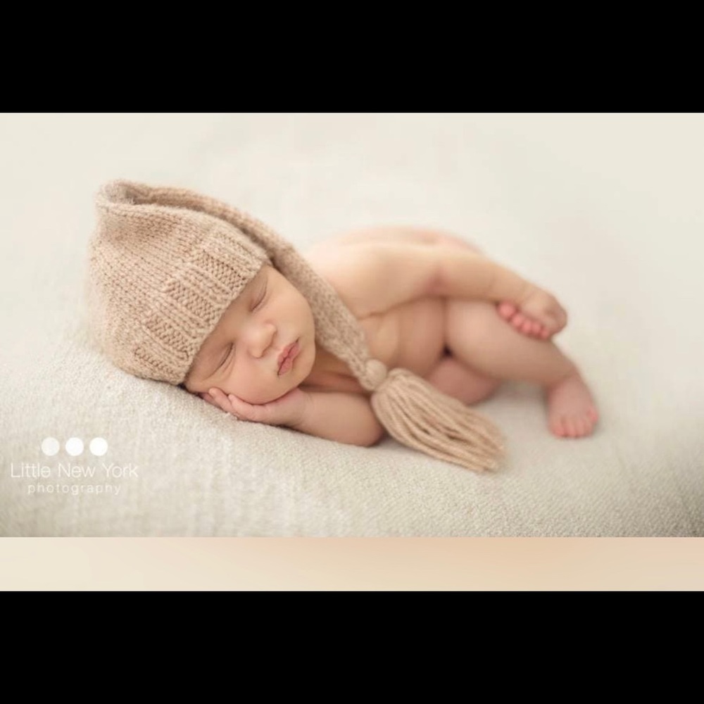Newborn photography sleeping hat (completely new)